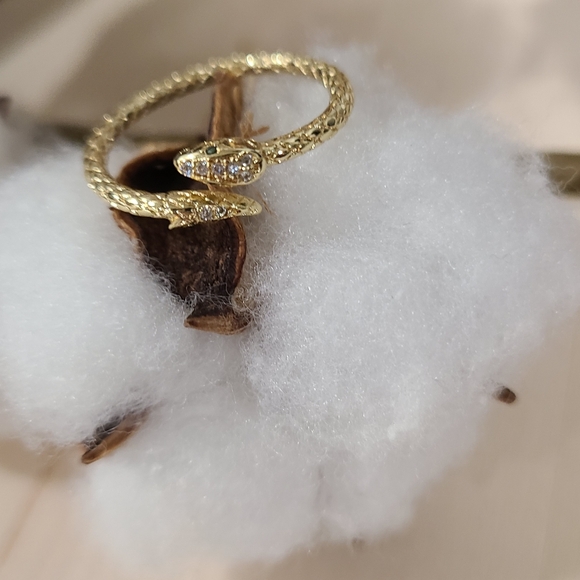 ππNEWππ LUXURIOUS!! Adjustable Snake Ring with Tiny CZ'S in GOLD Plating - Picture 3 of 13